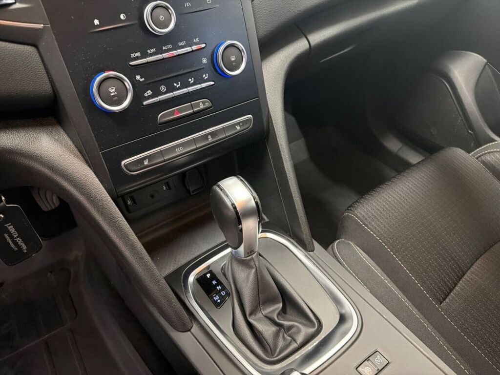 Renault Megane 2019 Valkoinen