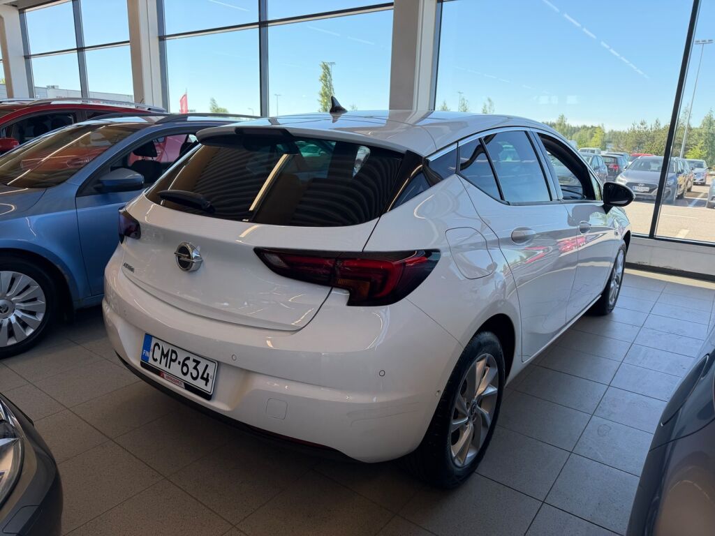 Opel Astra 2019 Valkoinen