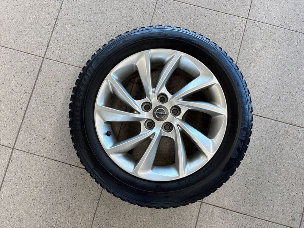 Opel Astra 2019 Valkoinen