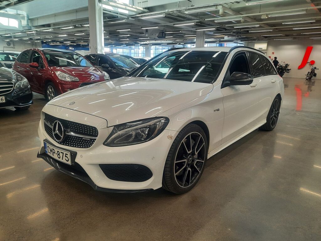 Mercedes-Benz C 2016 Valkoinen