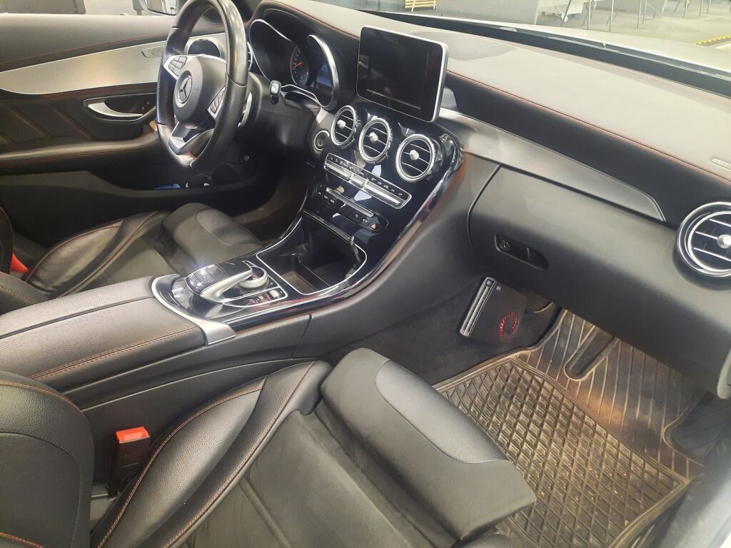 Mercedes-Benz C 2016 Valkoinen