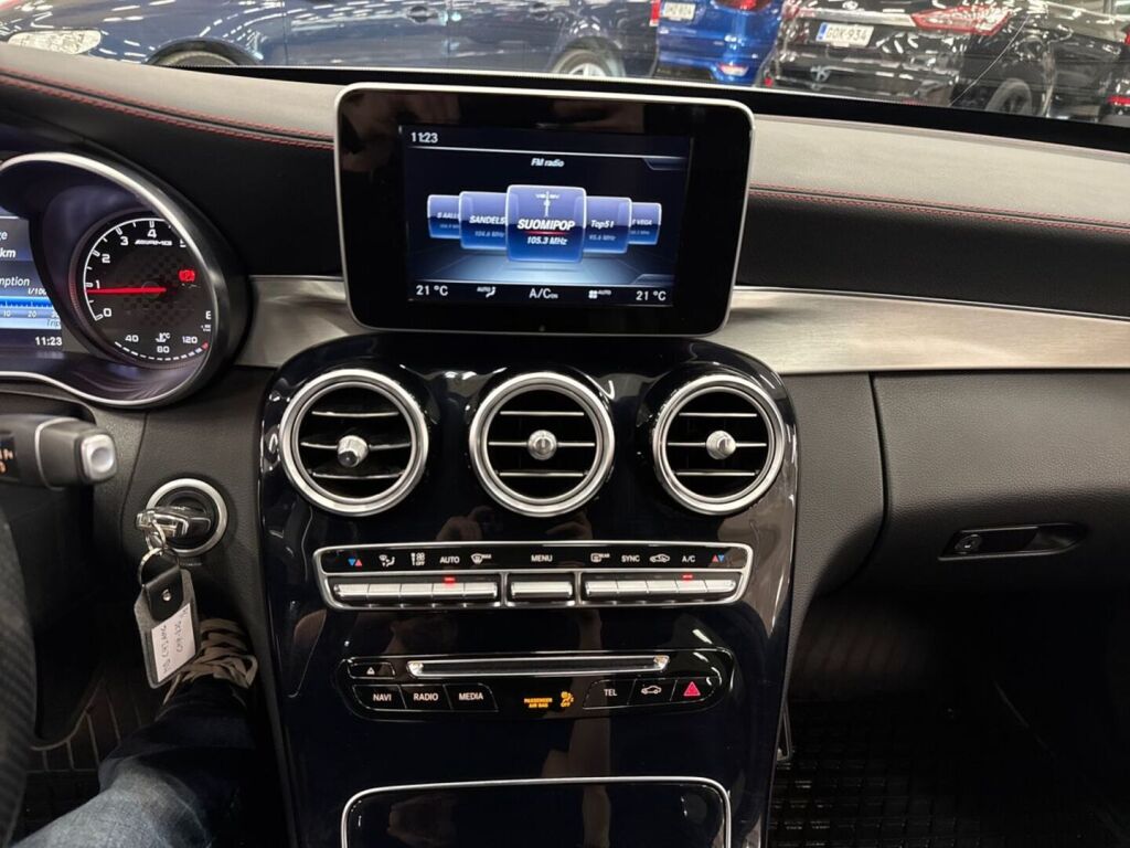Mercedes-Benz C 2016 Valkoinen