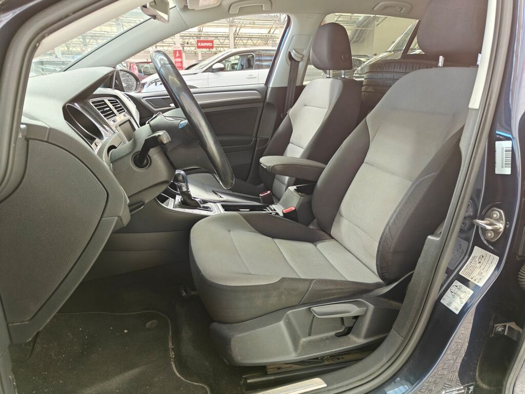 Volkswagen Golf 2015 Sininen