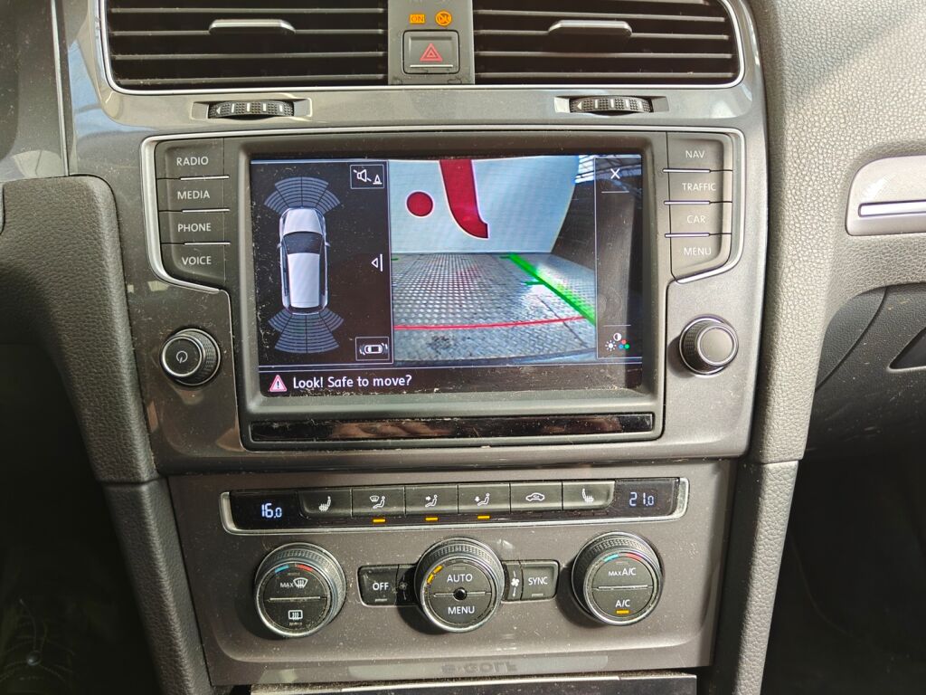 Volkswagen Golf 2015 Sininen