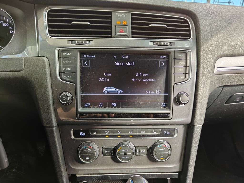 Volkswagen Golf 2015 Sininen