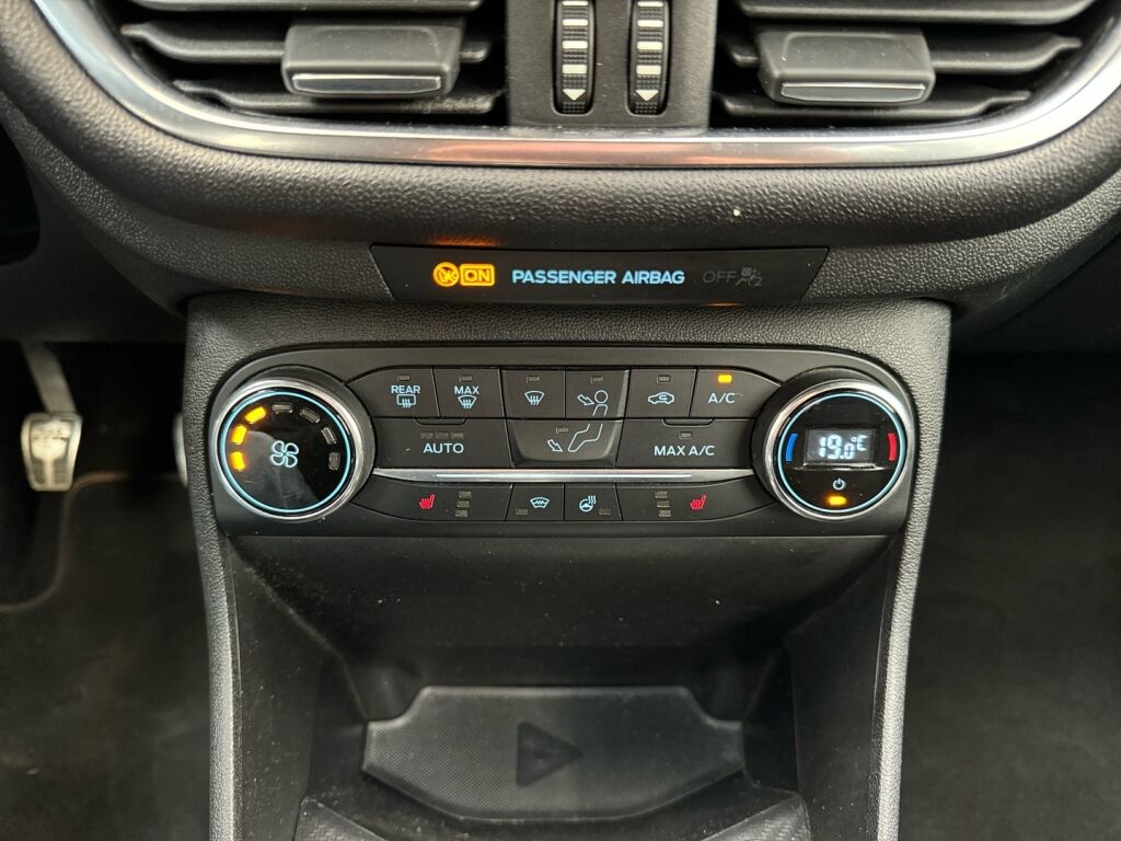 Ford Fiesta Van 2019 Valkoinen