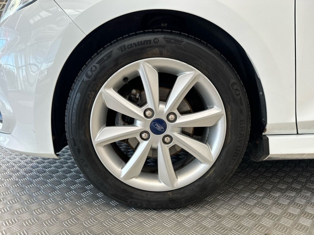 Ford Fiesta Van 2019 Valkoinen