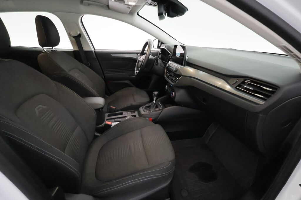 Ford Focus 2019 Valkoinen