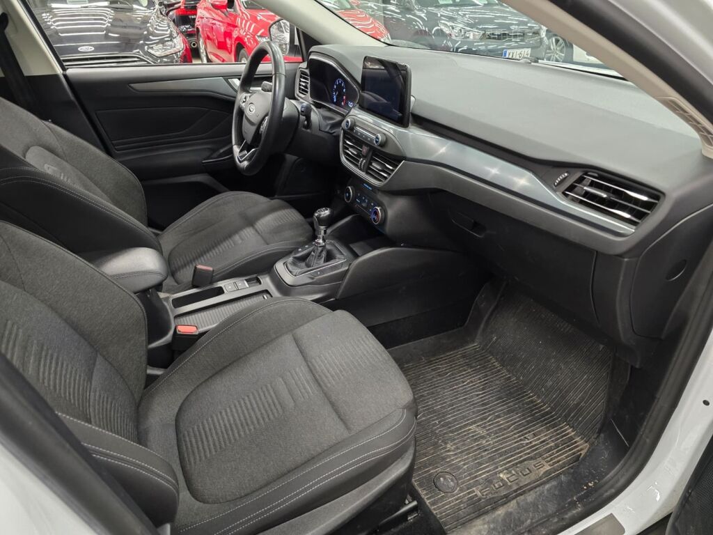 Ford Focus 2019 Valkoinen