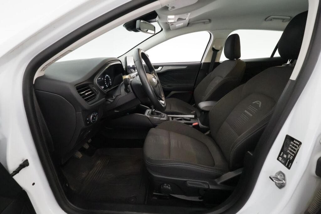 Ford Focus 2019 Valkoinen