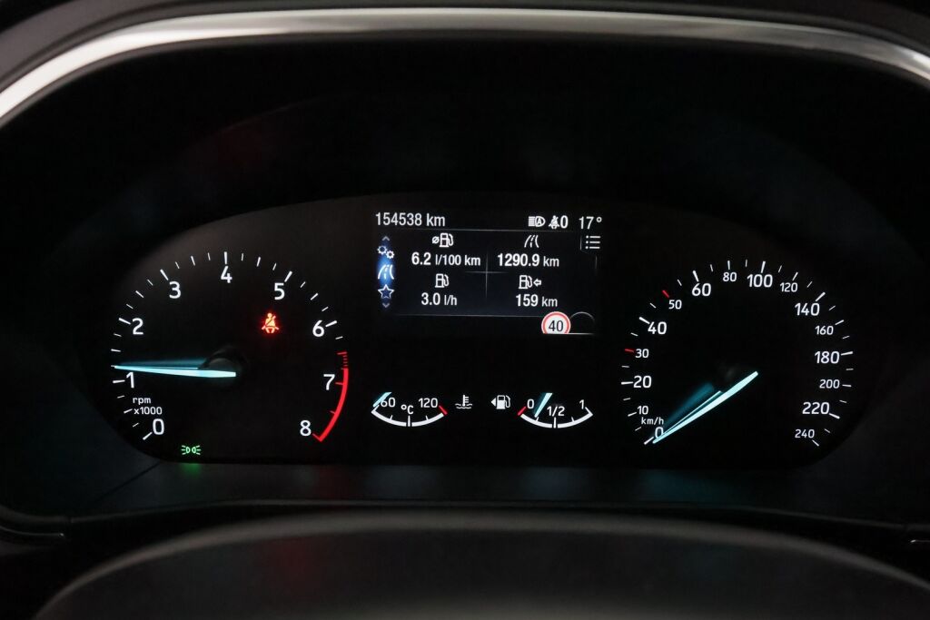 Ford Focus 2019 Valkoinen