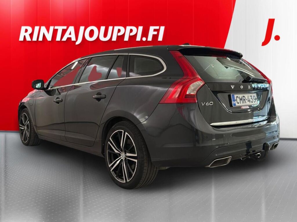 Volvo V60 2014 Musta
