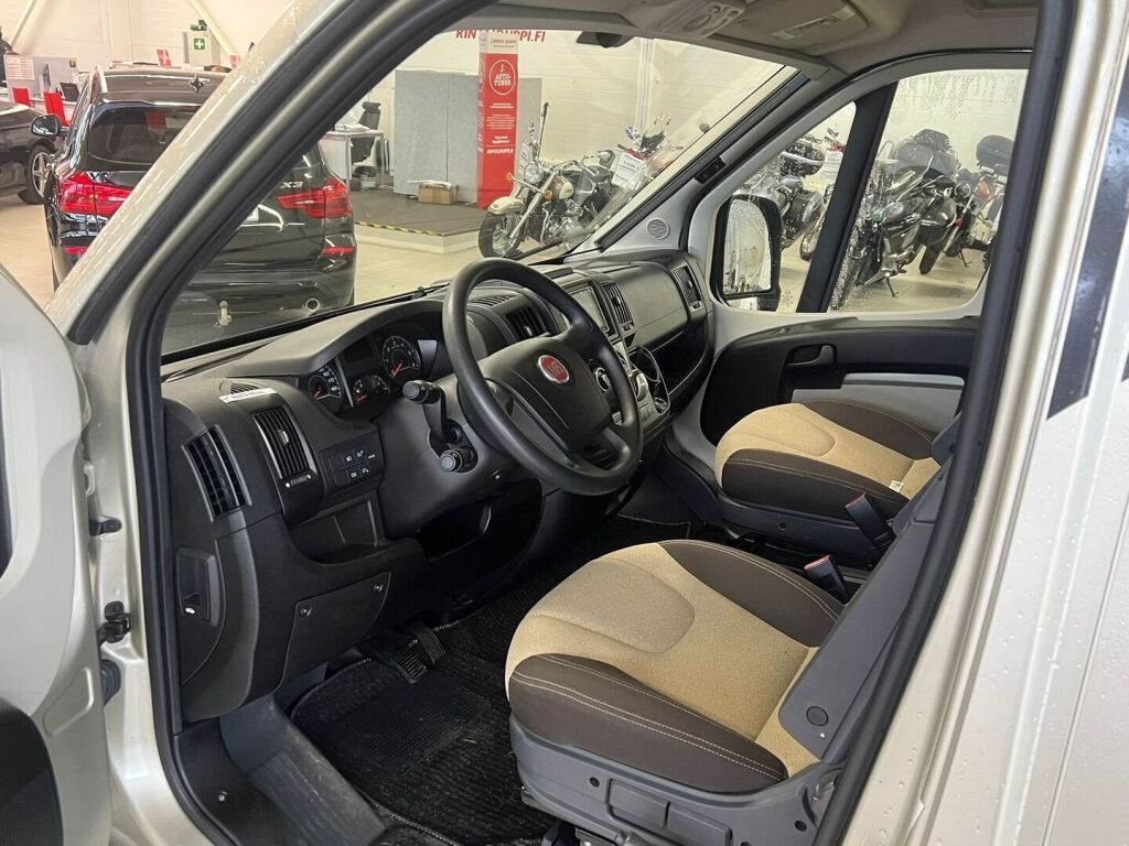 Pössl Roadcar VAN R 640 2019 Ruskea (beige)