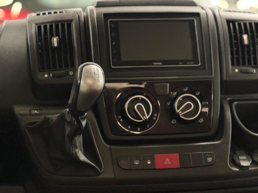 Pössl Roadcar VAN R 640 2019 Ruskea (beige)