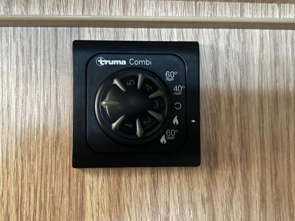 Pössl Roadcar VAN R 640 2019 Ruskea (beige)