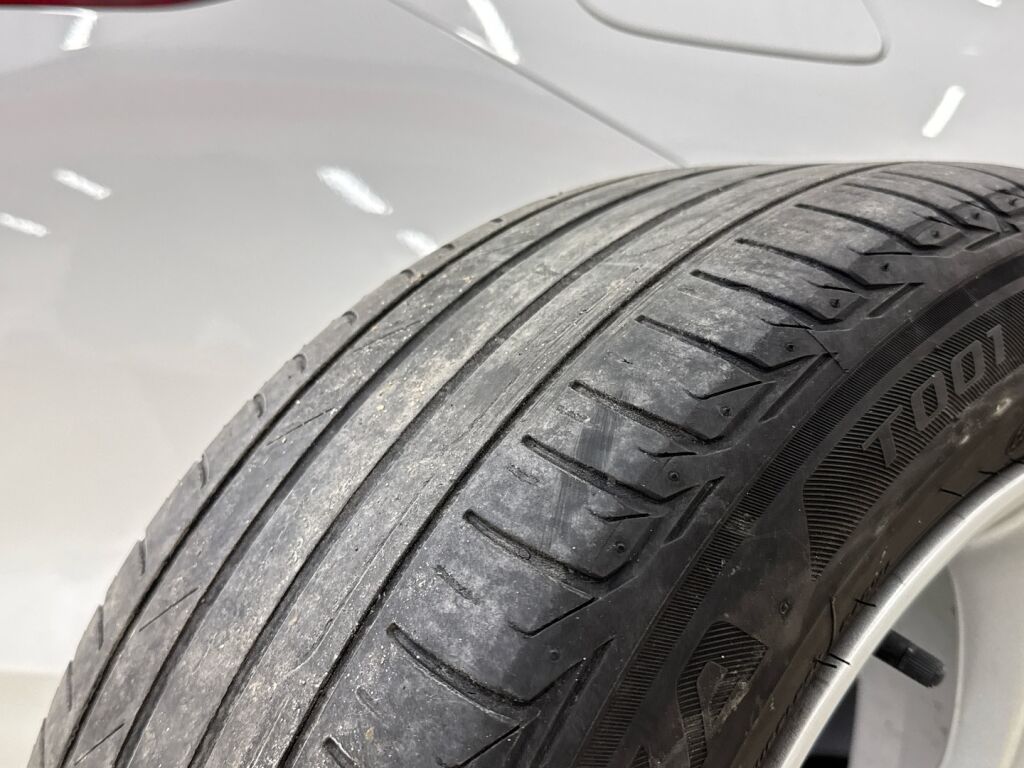 Opel Insignia 2019 Valkoinen