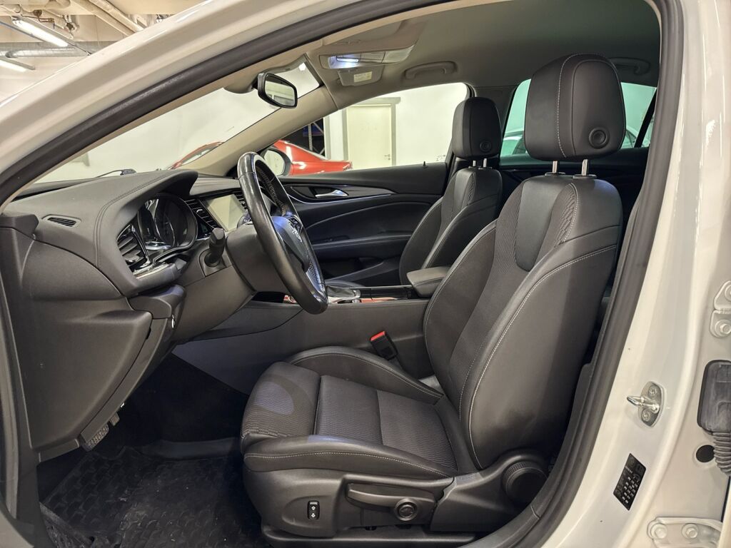 Opel Insignia 2019 Valkoinen