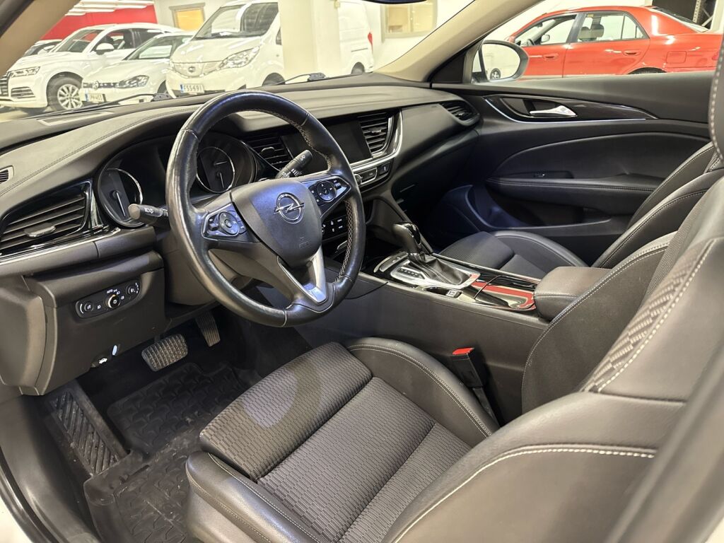 Opel Insignia 2019 Valkoinen