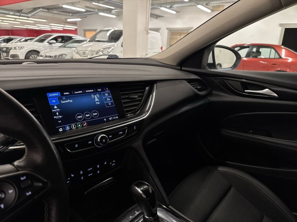 Opel Insignia 2019 Valkoinen