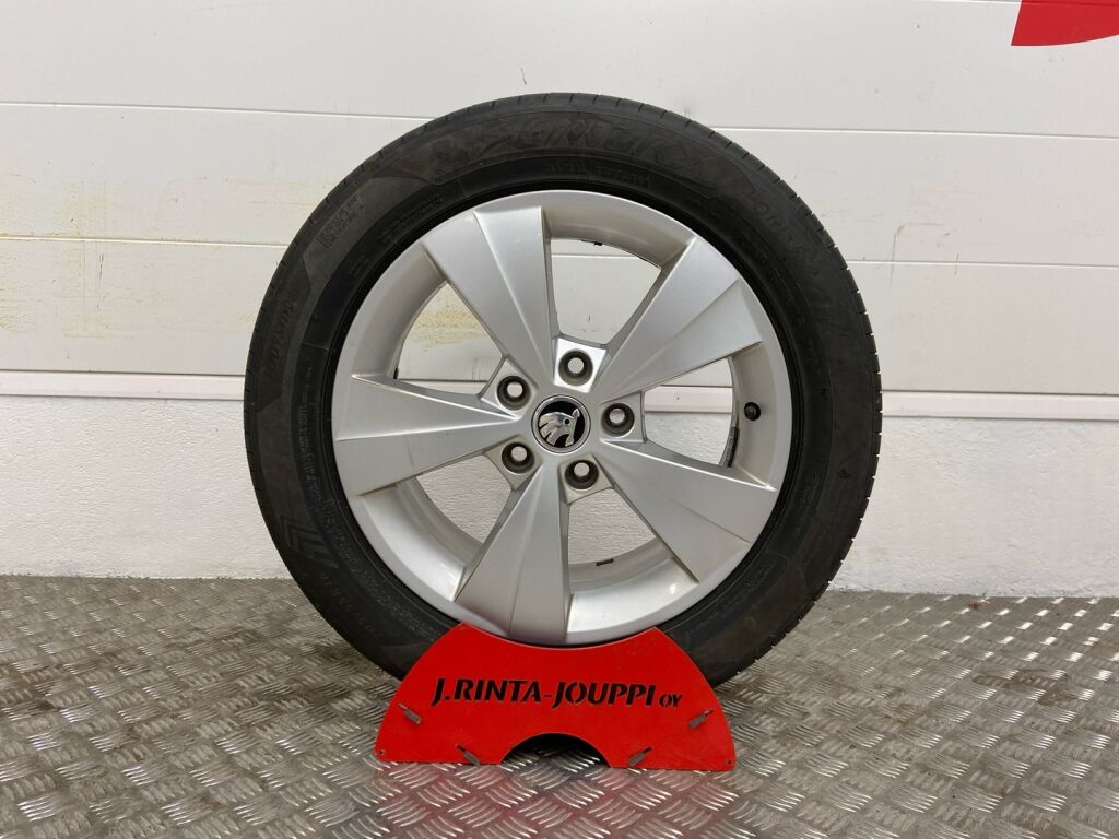 Skoda Octavia 2019 Harmaa