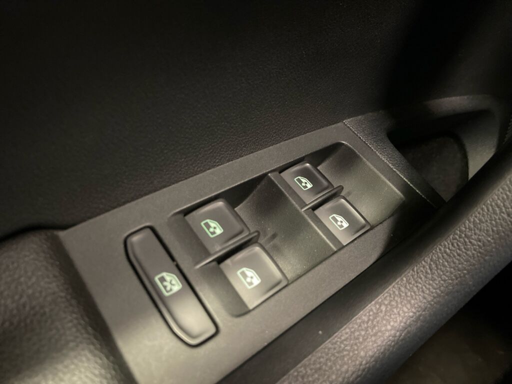 Skoda Octavia 2019 Harmaa