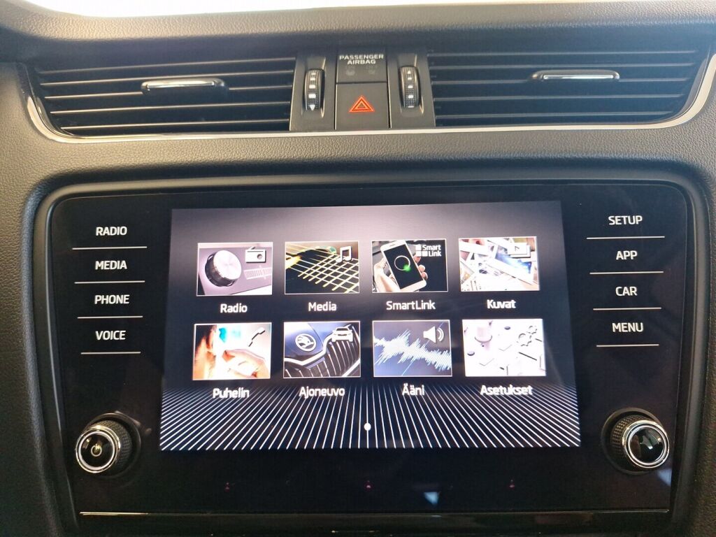 Skoda Octavia 2019 Harmaa