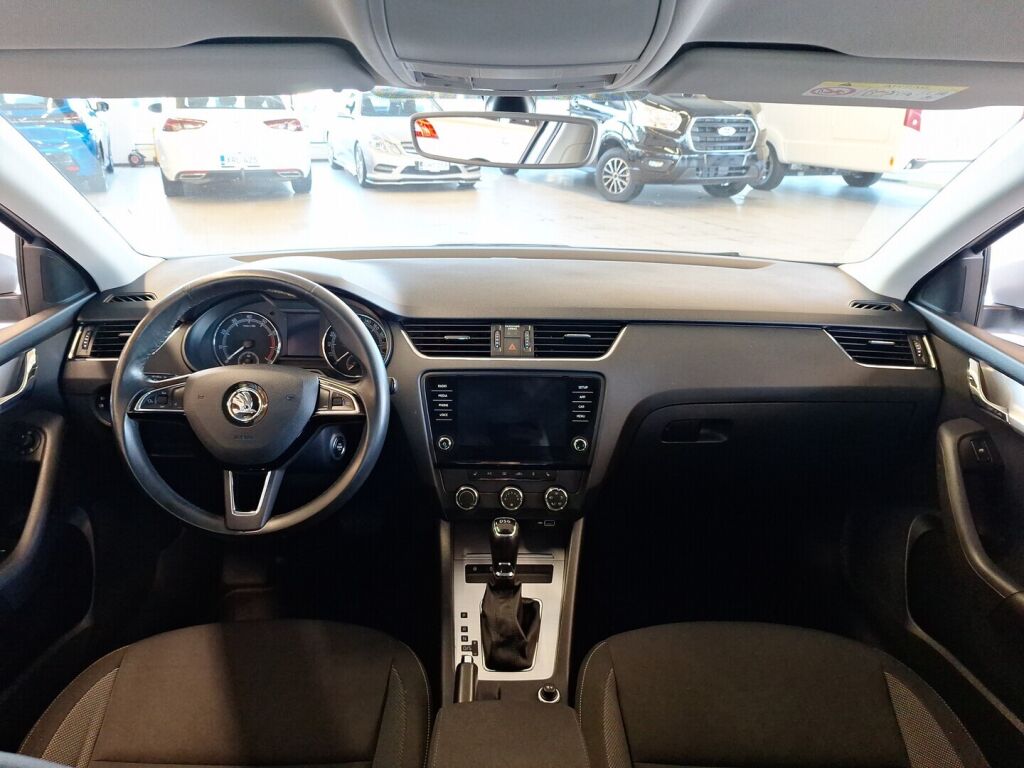 Skoda Octavia 2019 Harmaa