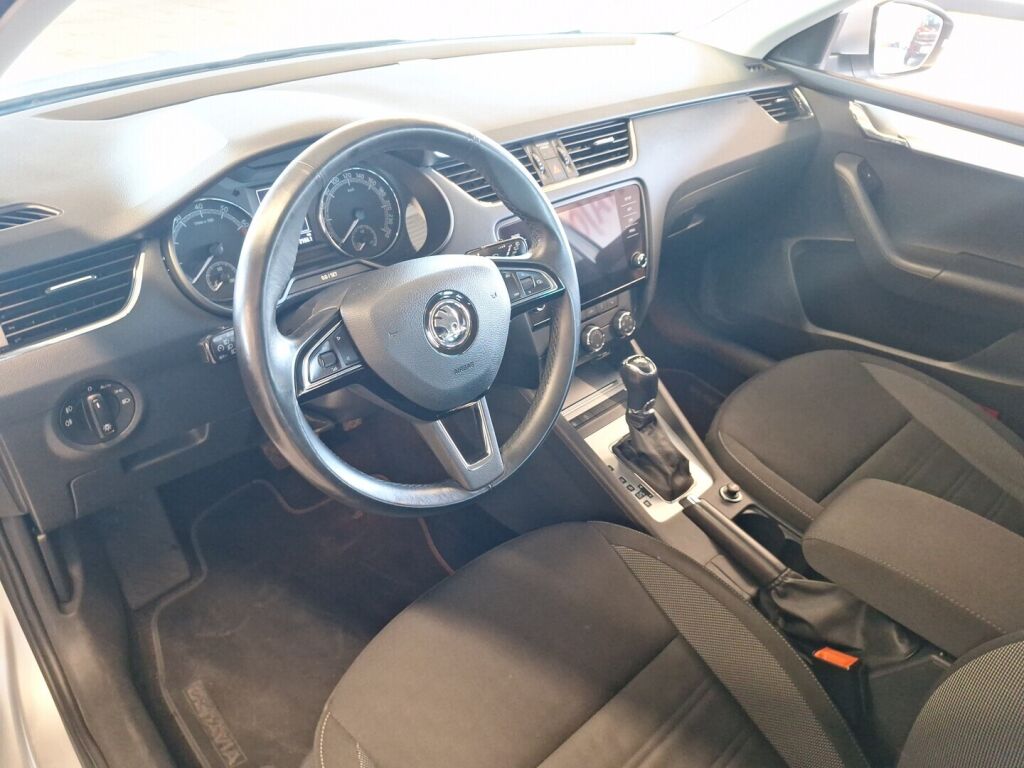 Skoda Octavia 2019 Harmaa