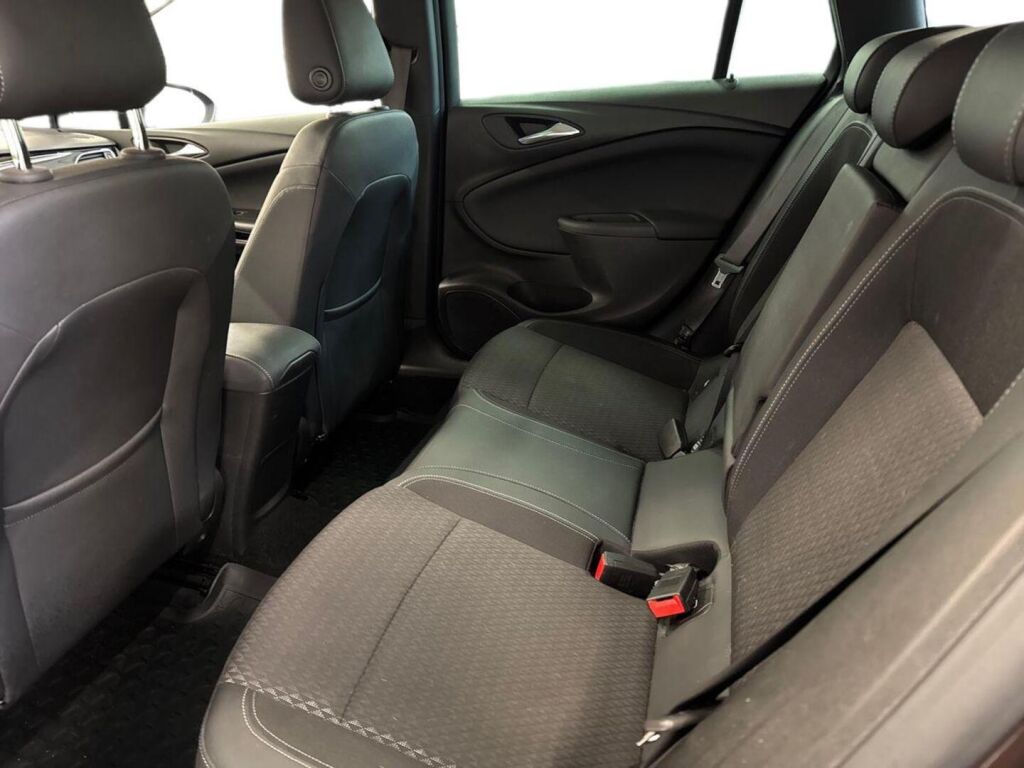 Opel Astra 2019 Ruskea (beige)