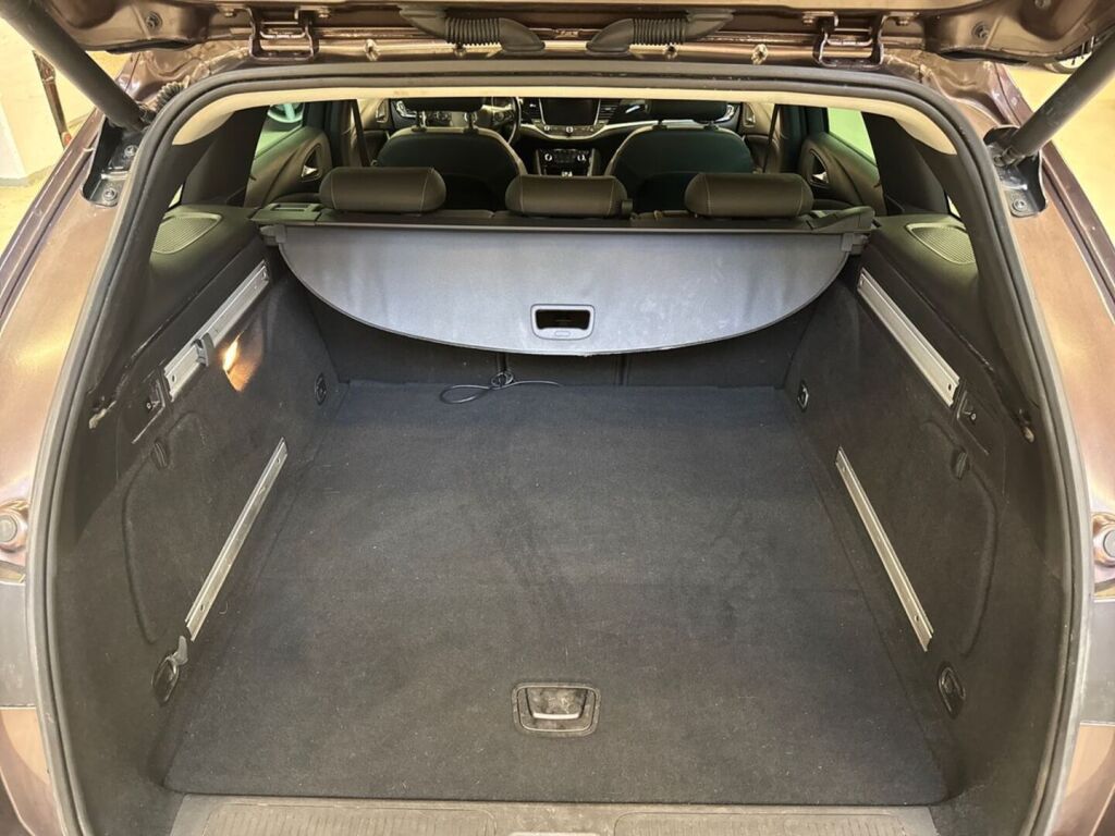 Opel Astra 2019 Ruskea (beige)
