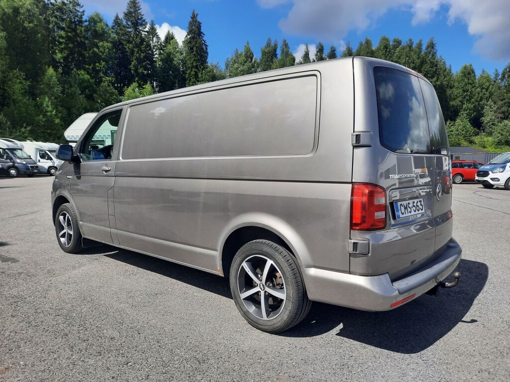 Volkswagen Transporter 2019 Ruskea (beige)