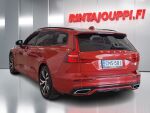 Volvo V60 2019 Punainen