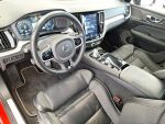 Volvo V60 2019 Punainen