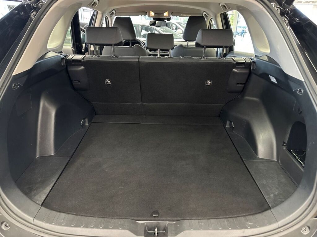 Toyota RAV4 2019 Musta