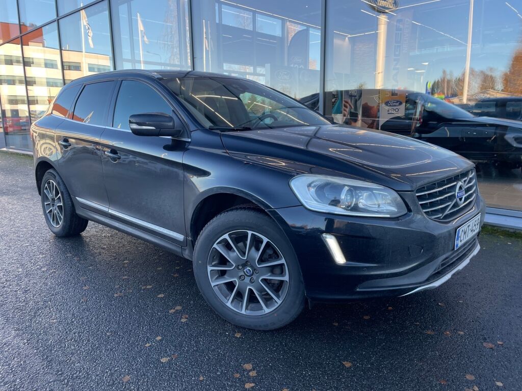 Volvo XC60 2015 Musta
