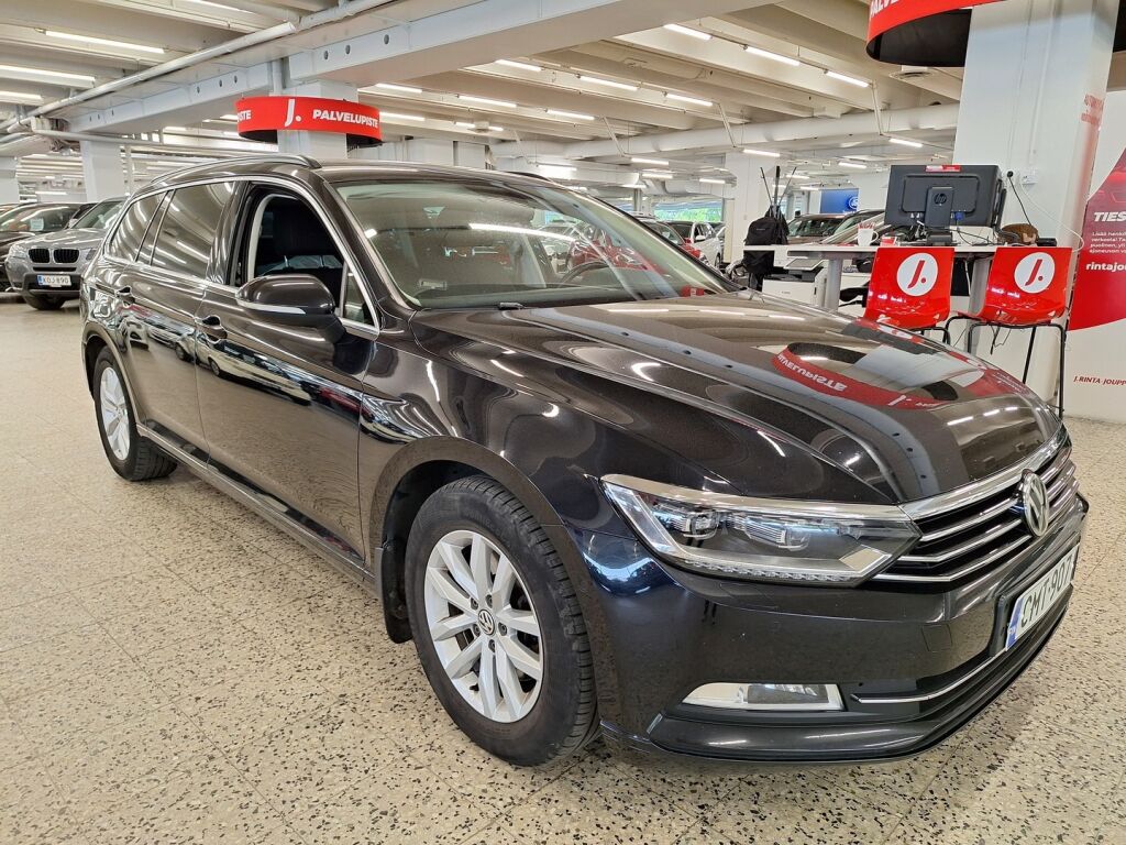 Volkswagen Passat 2019 Musta