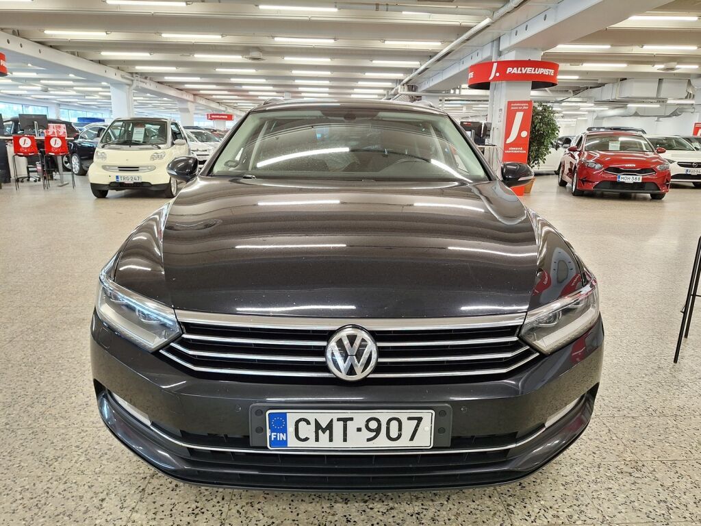 Volkswagen Passat 2019 Musta