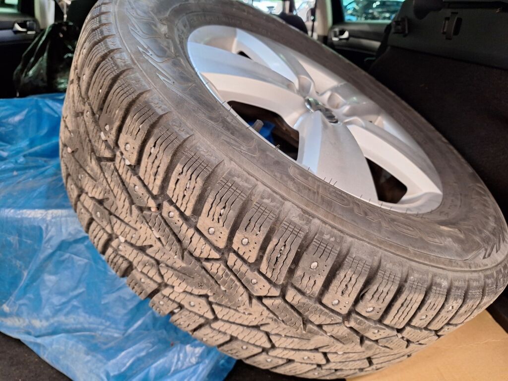 Volkswagen Passat 2019 Musta