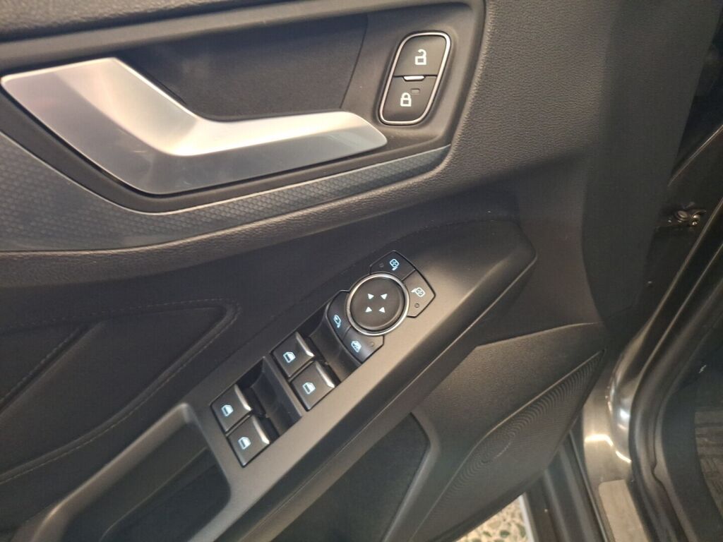 Ford Focus 2019 Harmaa