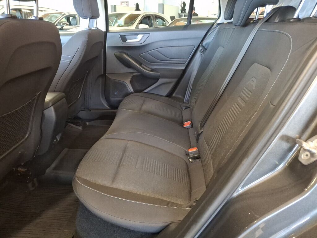 Ford Focus 2019 Harmaa