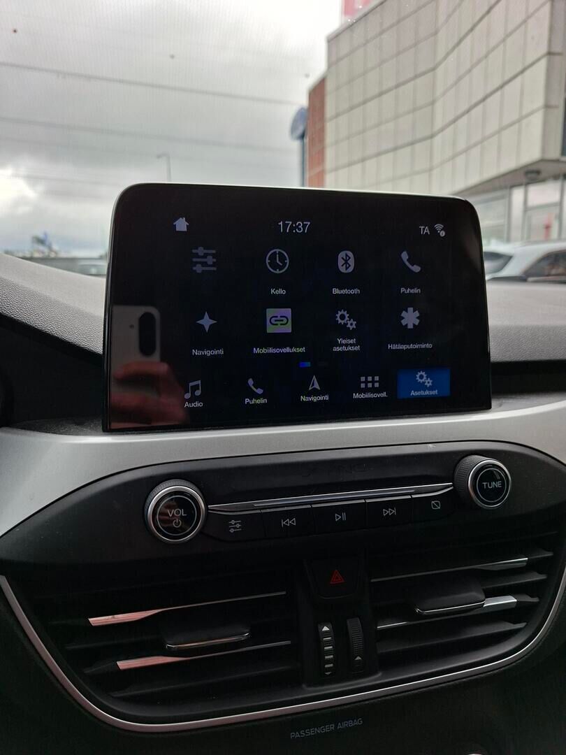 Ford Focus 2019 Valkoinen