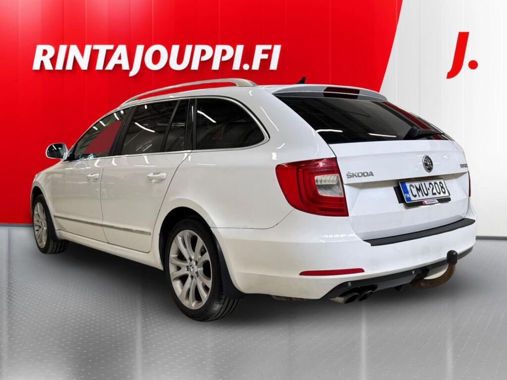 Skoda Superb 2013 Valkoinen