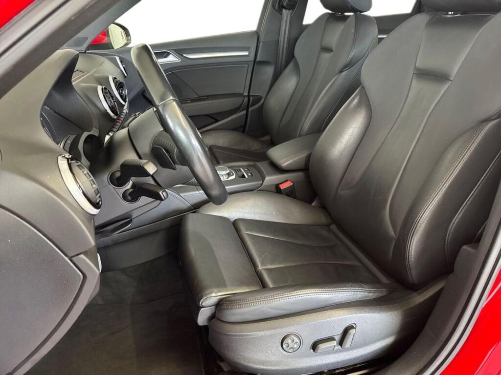 Audi A3 2014 Punainen