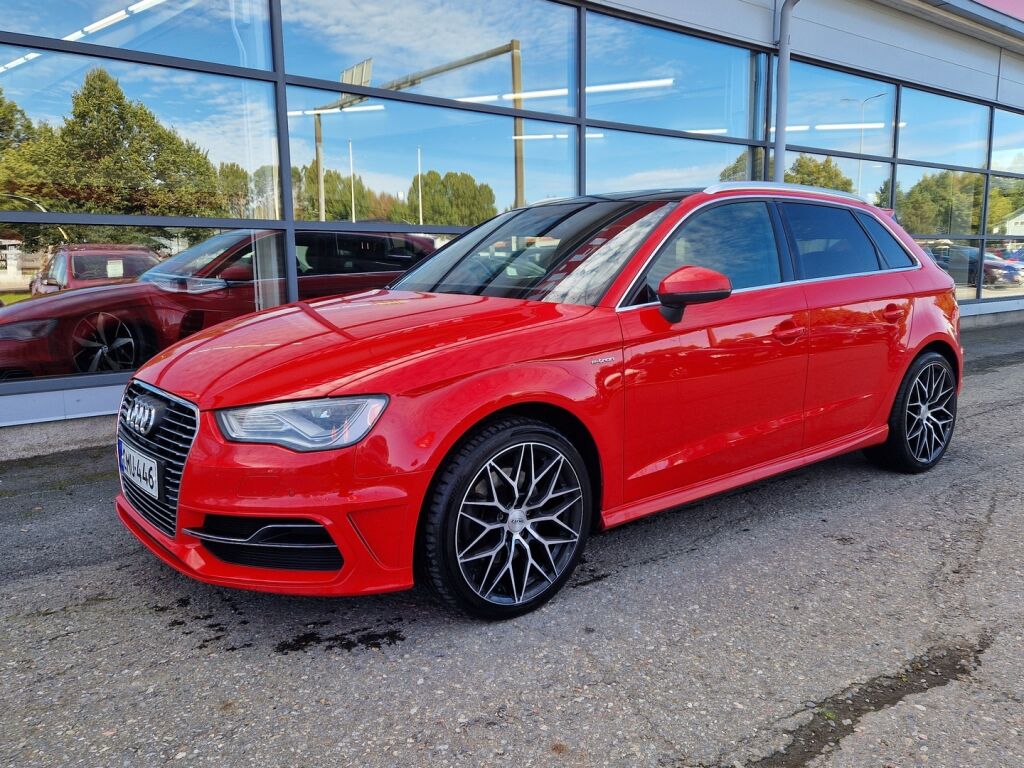 Audi A3 2014 Punainen