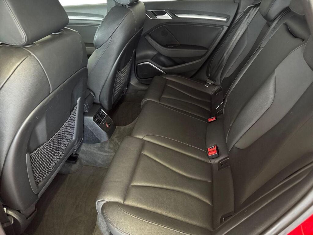 Audi A3 2014 Punainen