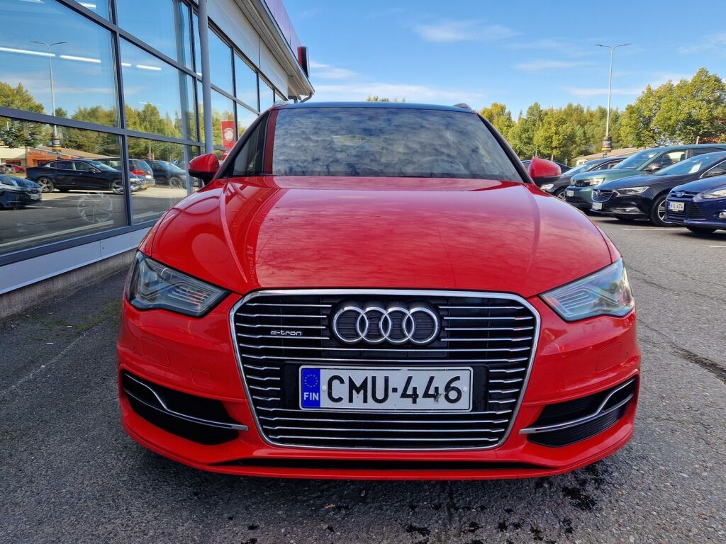 Audi A3 2014 Punainen