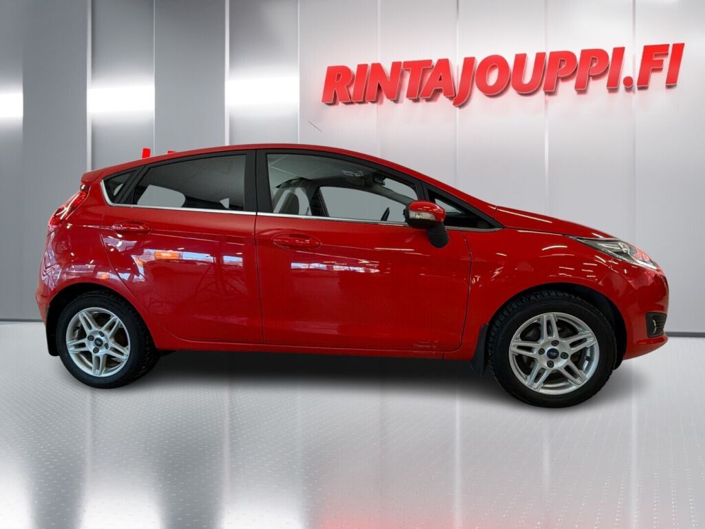 Ford Fiesta 2016 Punainen
