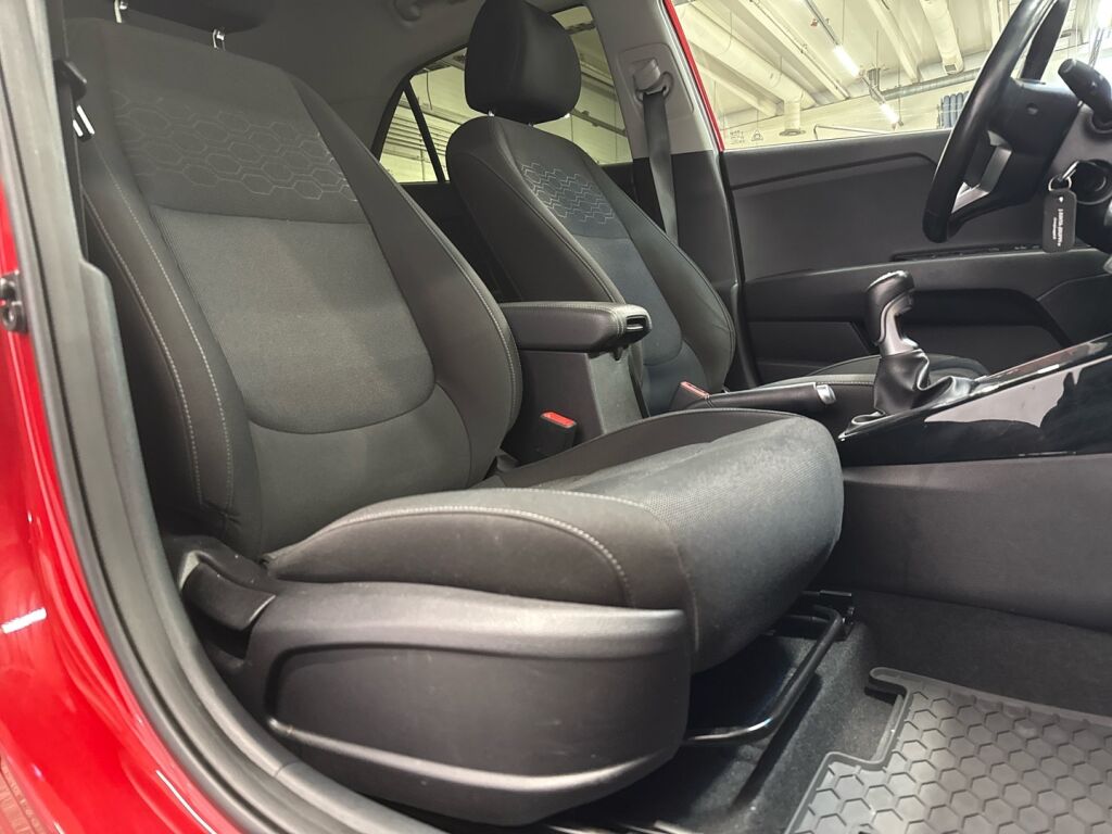 Kia Rio 2020 Punainen