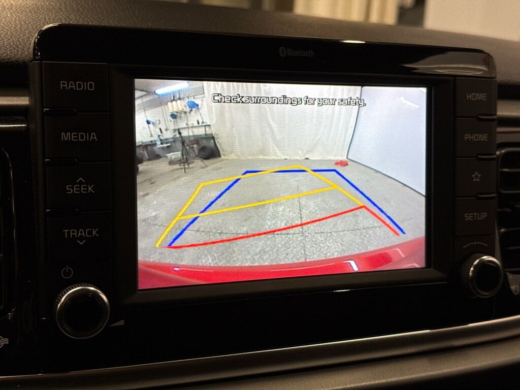 Kia Rio 2020 Punainen