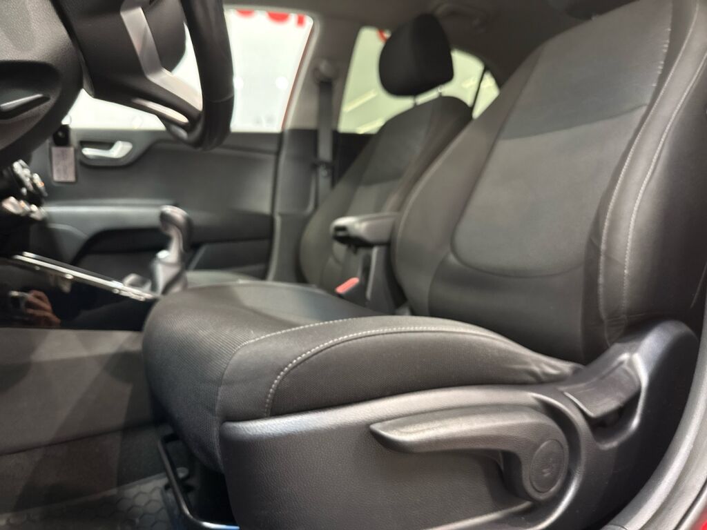 Kia Rio 2020 Punainen